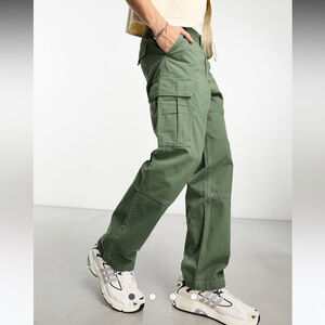 Weekday Khaki Cargo Pants Relaxed Fit Utility Style BNWT EUR54